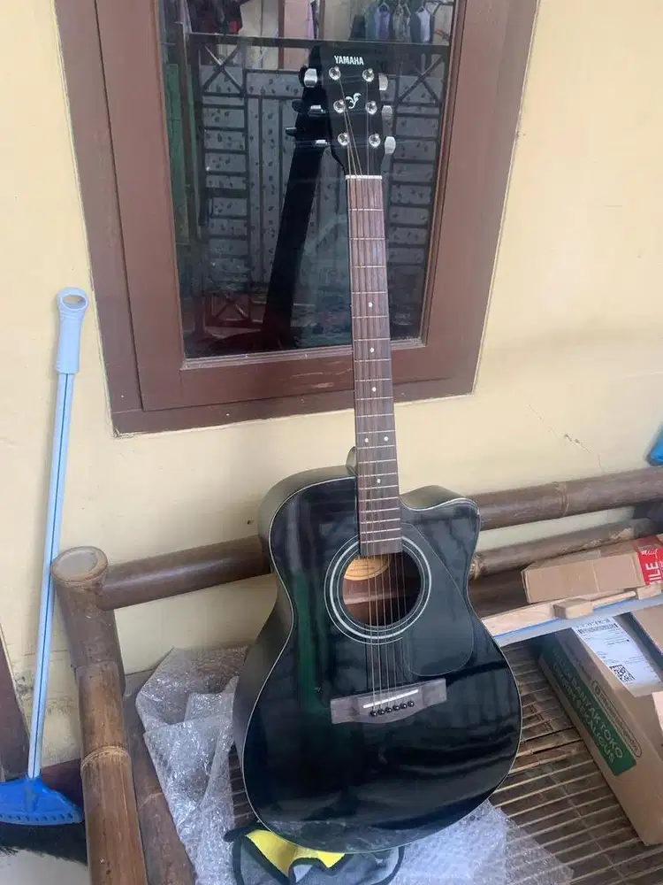 Gitar Acoustic Yamaha FS100C BL