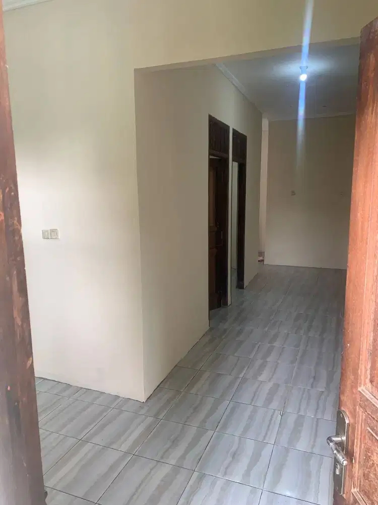 Kontrakan Bu Poniyati (2 kamar tidur, 1 kamar mand, dapur, ruang tamu)