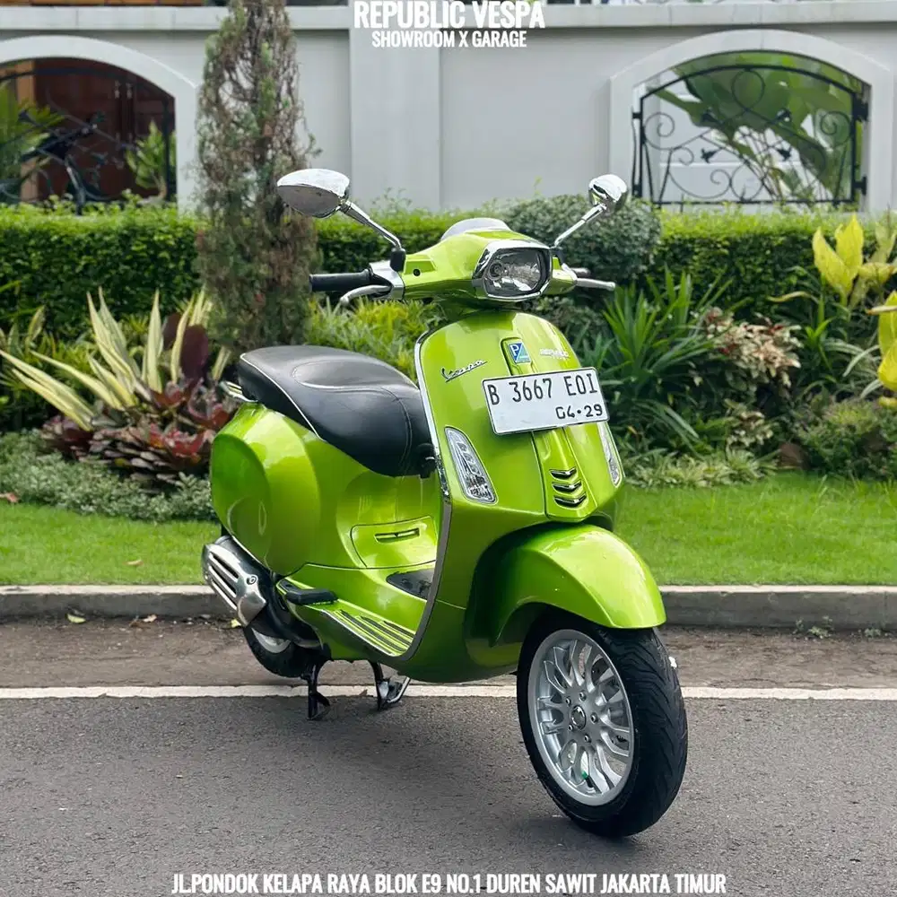 Dijual Rare Unit Vespa SPRINT 150 IGET ABS TAHUN 2019 GREEN GLOSSY