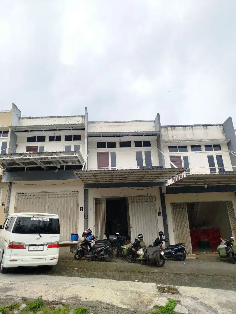 Dijual BU Bisa Nego Ruko 2 Lantai Karangploso LB 120m2 SIAP PAKAI