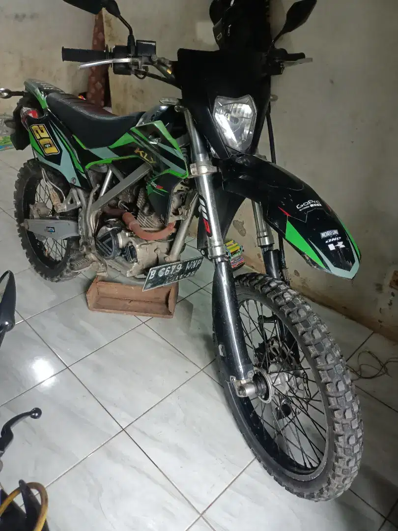 Di jual klx bf 150 ss lengkap pajak hidup part ori ada