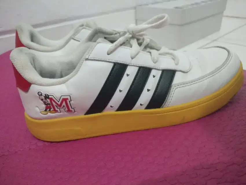 Sepatu adidas anak mickey Original 100%