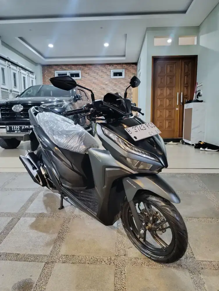 Bissmillah Dijual motor Honda vario LED new 2018