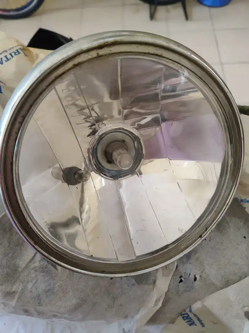 Thunder lampu depan dan belakang