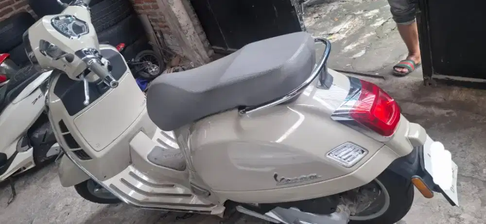Piaggio GTS 150 keyless beige