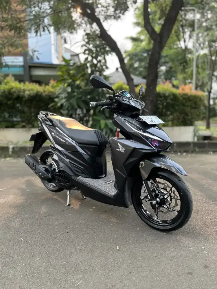 Bissmillah dijual motor Honda Vario LED old 125cc 2018