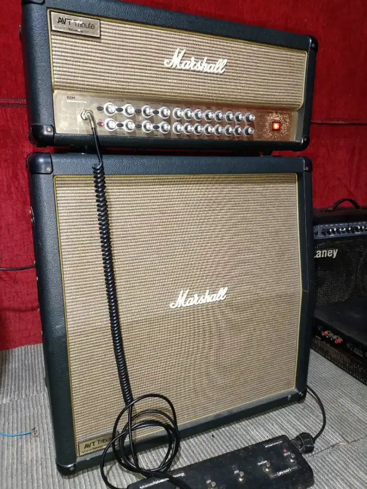 Amply gitar Marshall AVT 150