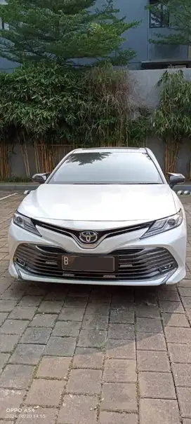 Toyota Camry Hybrid 2.5 AT Tahun 2019