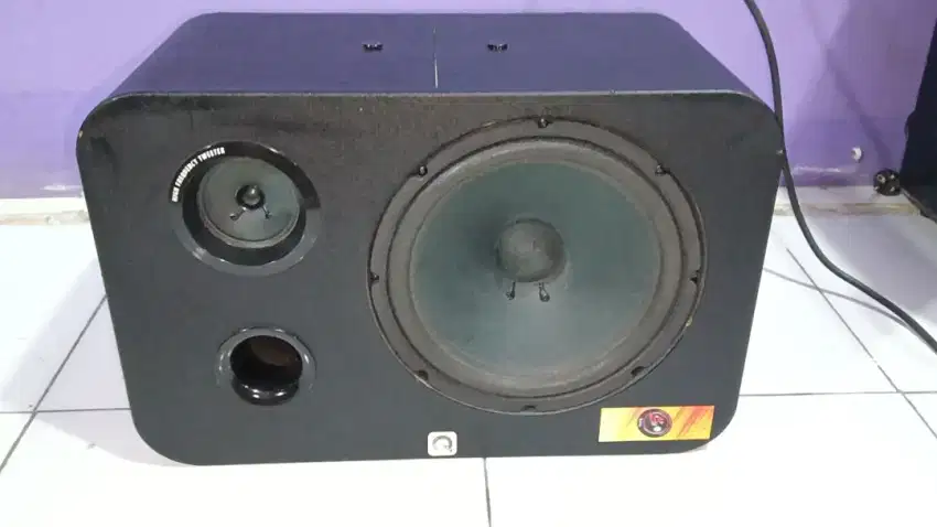 Speaker karoke Q akustic Q10
