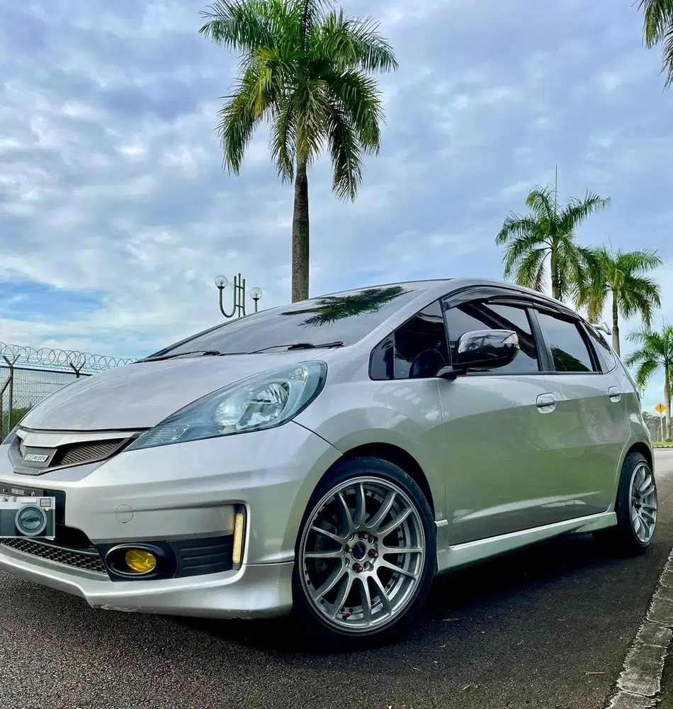 Honda Jazz RS A/T