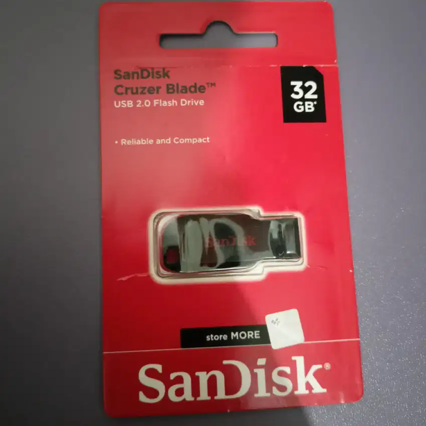 Sandisk Flashdisk USB 2.0 32GB Isi Windows 11 Full