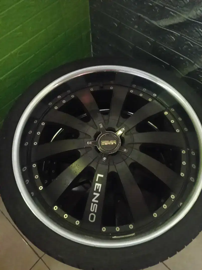 velg Lenso original ring 24 + ban toyo r24