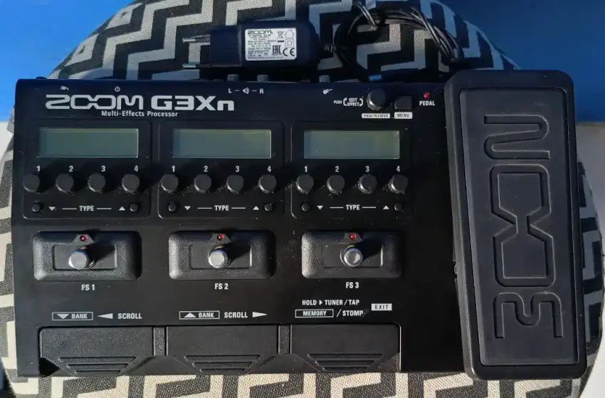 Efek GitarZOOM G3XN