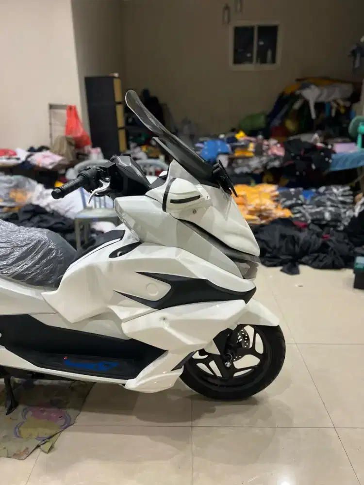 Bodykit Fullfairing Honda PCX 160 2025 Roadsync Goldwing v4