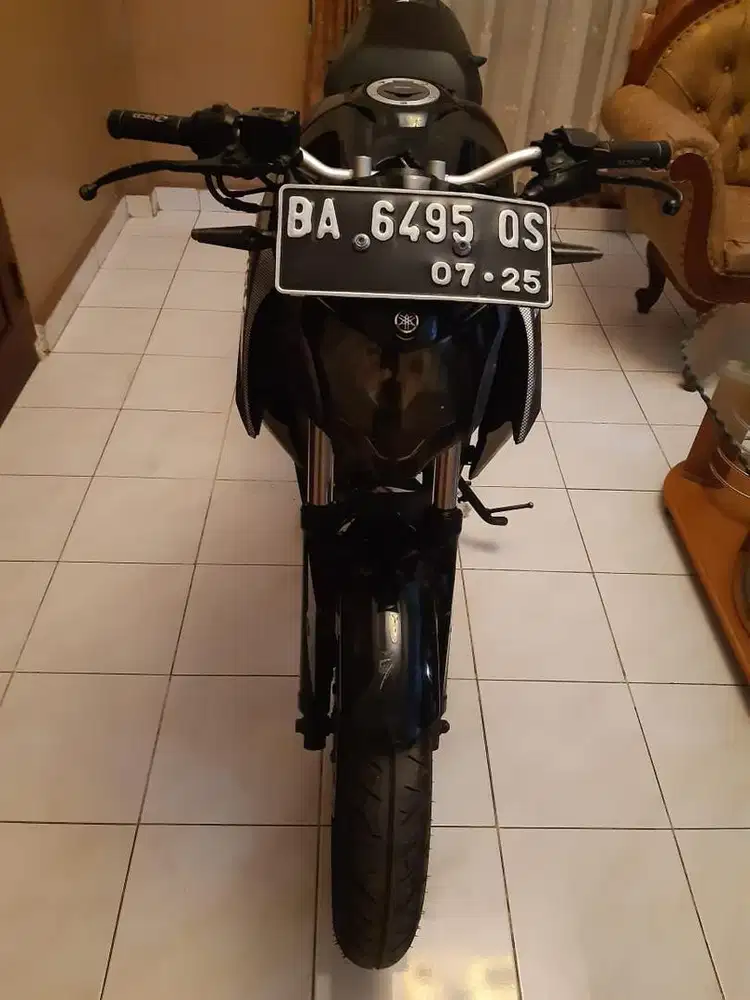 Yamaha Vixion Advance 2015 Hitam