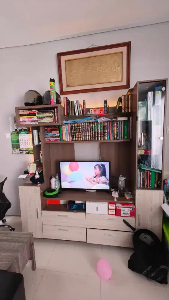 Rak Buku Rak TV serbaguna minimalis 180x180