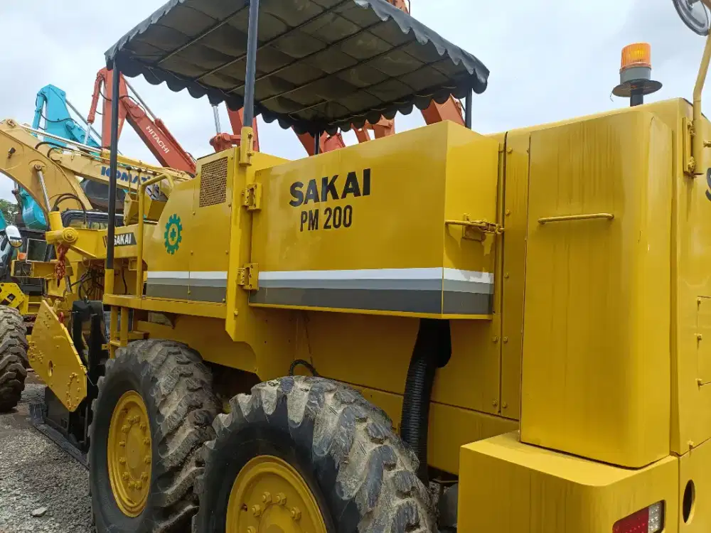 Sakai road cutter pm200