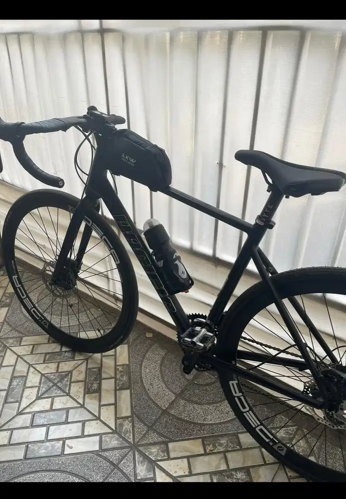 Pacific Tractor 7.0 Alloy 20 Speed Disc Balap 700C, Onyx Black Size 50