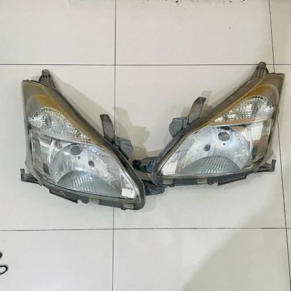 Headlamp Original Toyota Avanza 2011-2015