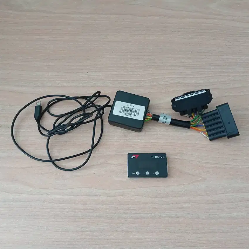 9 DRIVE-F1 THROTTLE CONTROLLER