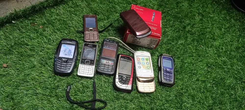 Collection handphone jadul