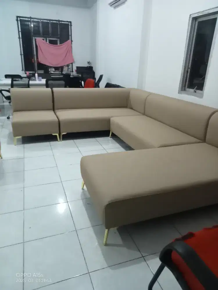 Sofa jumbo elegan