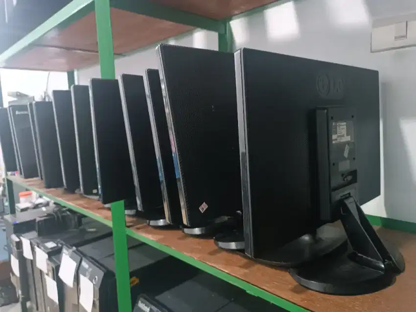Monitor LED LG 19 Mulus