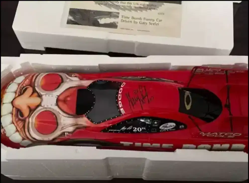 Diecast oakley , with signature