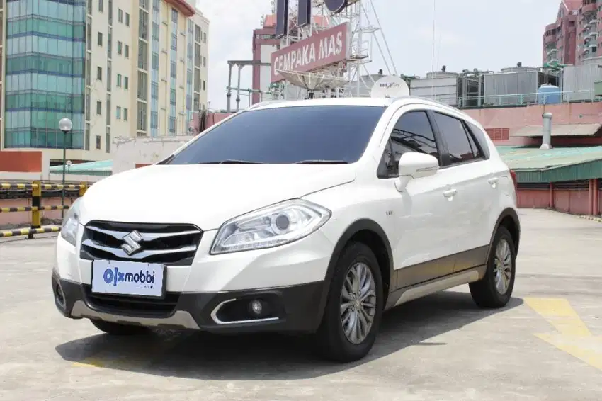 Pajak Panjang TDP 7,JT Suzuki SX4 1.5 S-Cross Bensin-MT Putih 2016