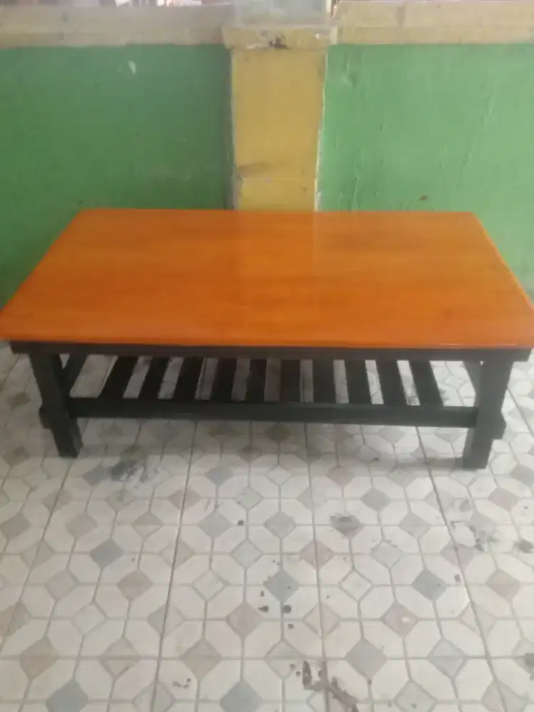 Meja lesehan bahan full kayu berkualitas
