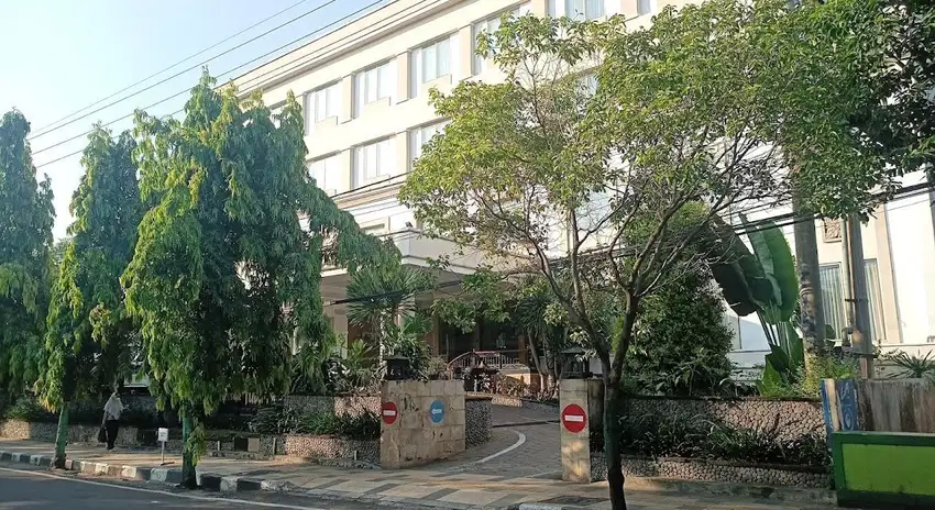 HOTEL/RESORT MEWAH DI PUSAT KOTA TUBAN