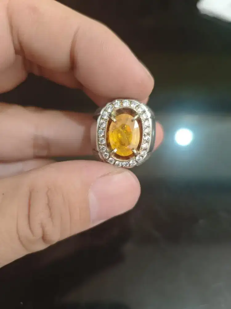 Cincin Eropa Perak Batu Yellow Sapphire