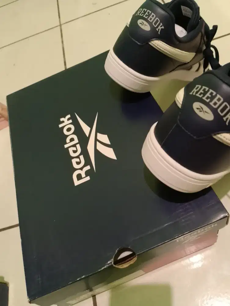 Sepatu Reebok Casual unisex Vintage
