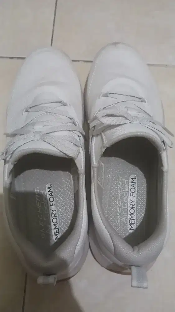 sepatu skechers memory foam ORI