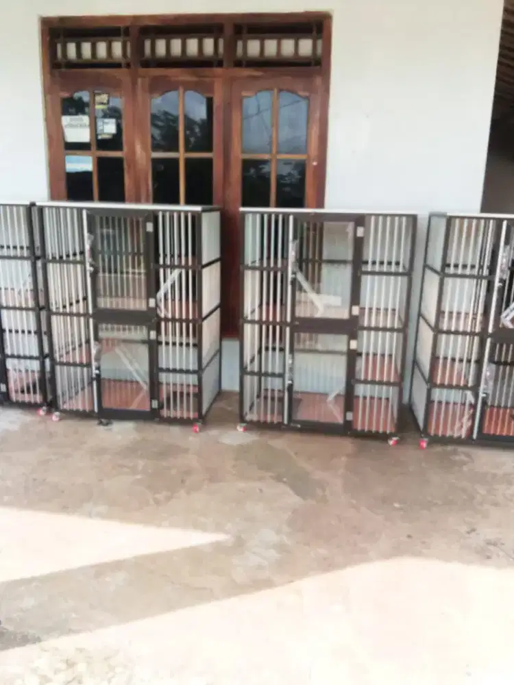 Kandang kucing alumunium 2 pintu