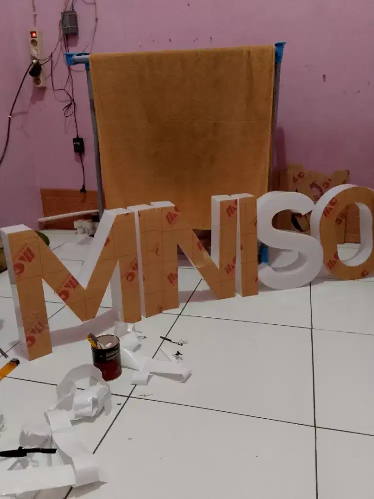 NEON BOX HURUF TIMBUL MURAH BERSAHABAT