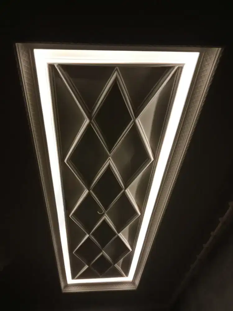 PLAFON MOLDING PARTISI CAT