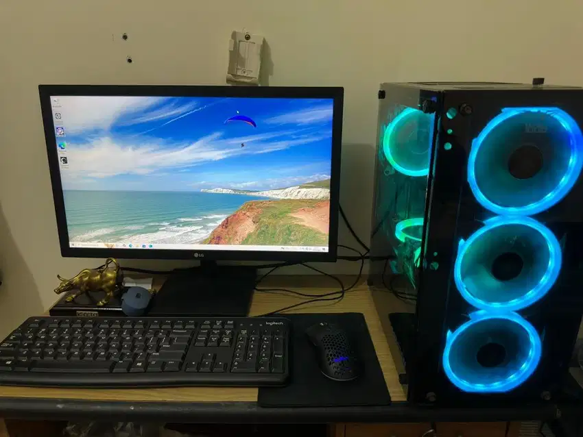 PC Gaming Fullset AMD Ryzen 3 2200G