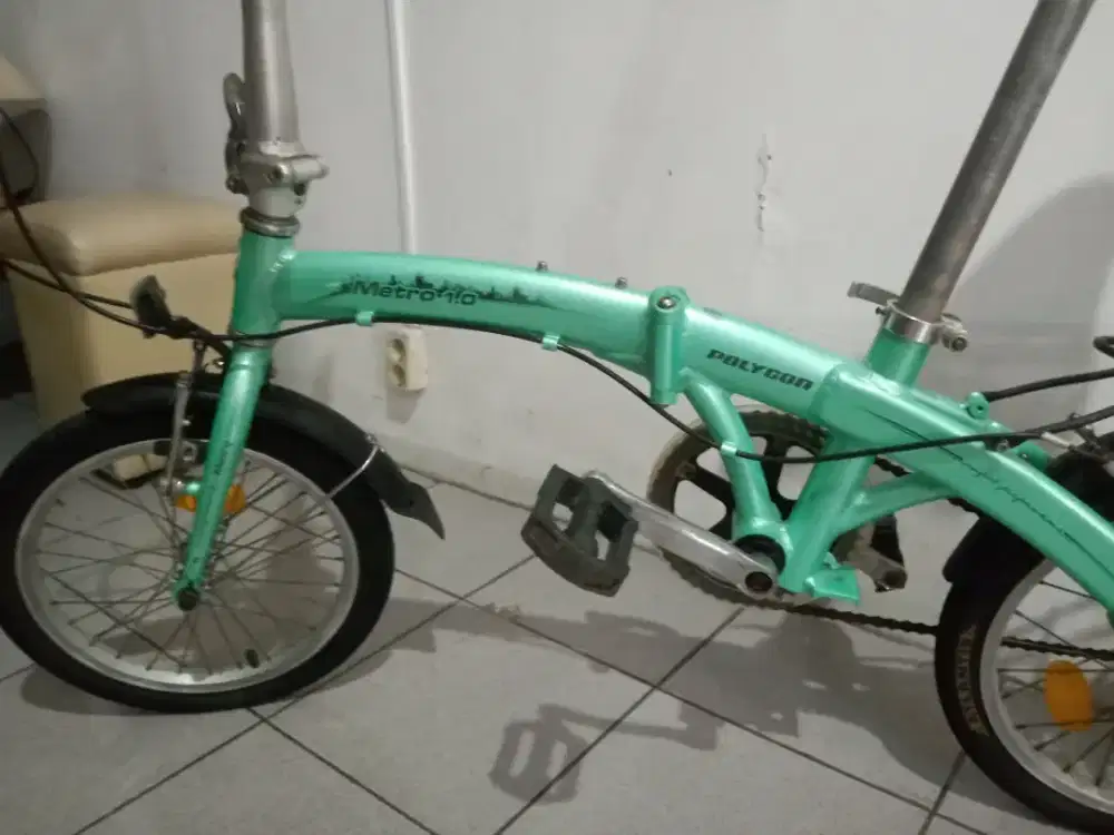 Sepeda Lipat Polygon Metro 1.0