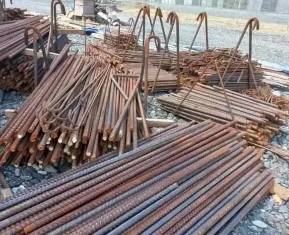 Terima jual besi bongkaran bangunan proyek