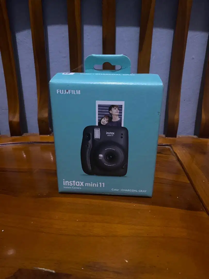 FUJI FILM INSTAX MINI 11 INSTANT CAMERA COLOR CHARCOAL GRAY