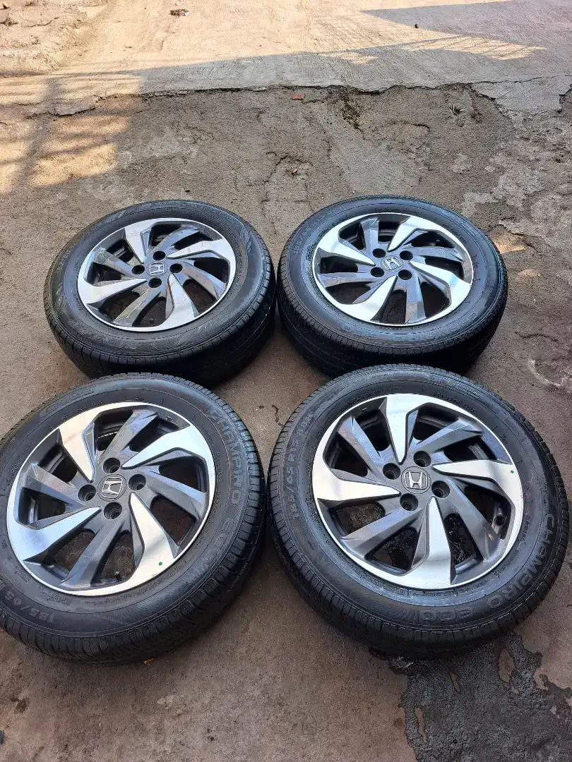 Mobilio velg mobil honda mobilio ring 15 original