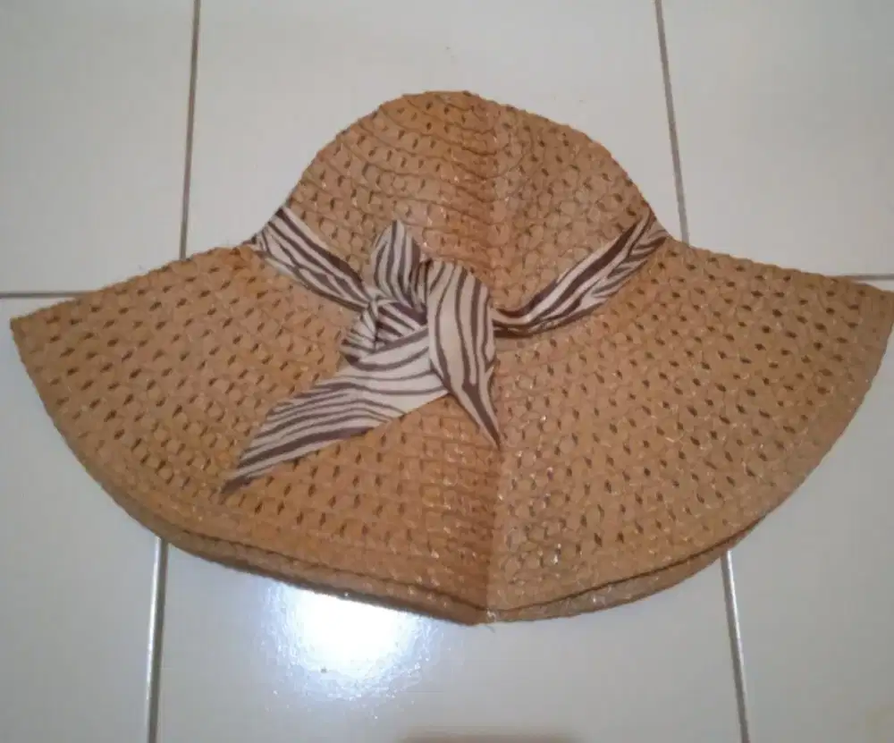Women Beach Hat Topi Wanita