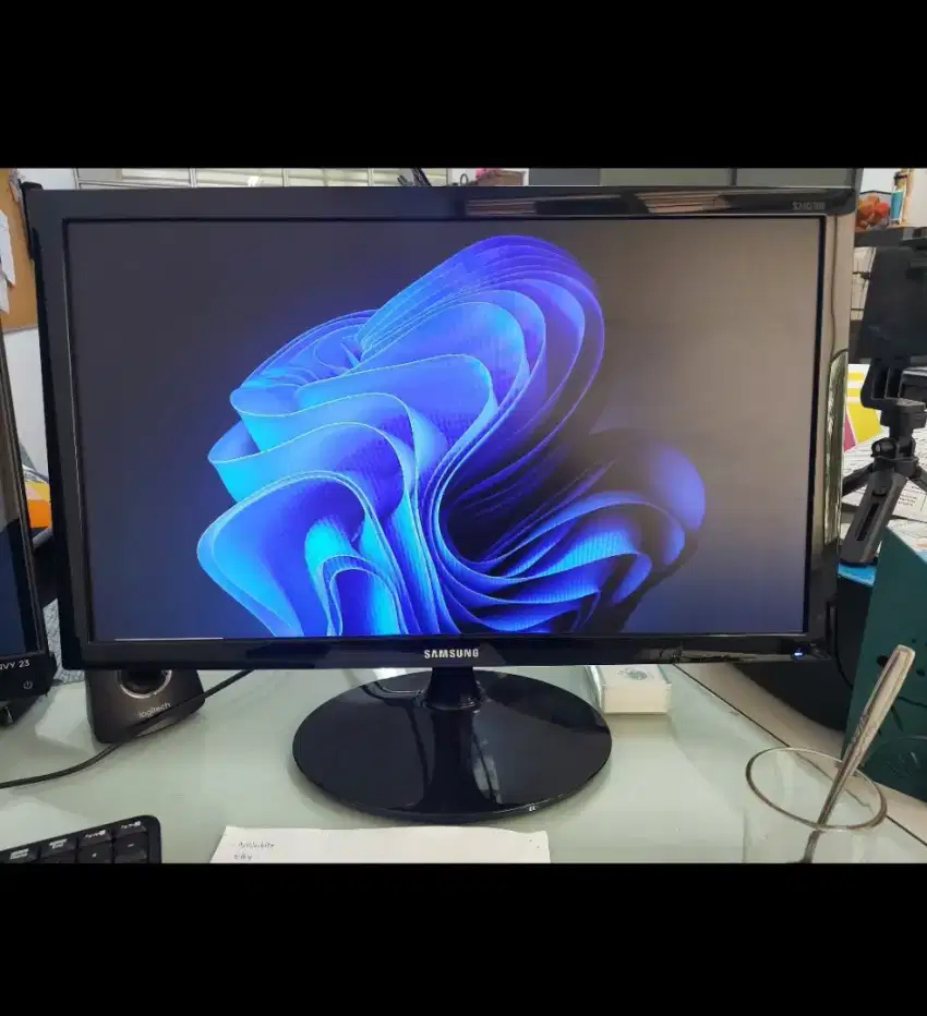 Monitor LED samsung 24 inch mulus nego