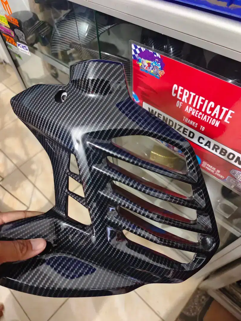 Cover radiator ori yamaha N-Max new atau Aerox 155 new carbon hitam