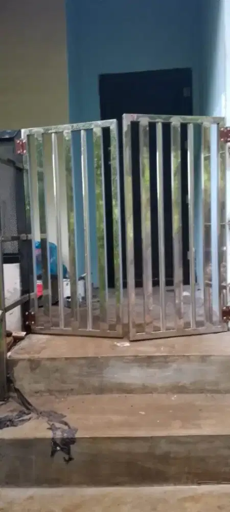 Pintu dan pagar staenlees steal