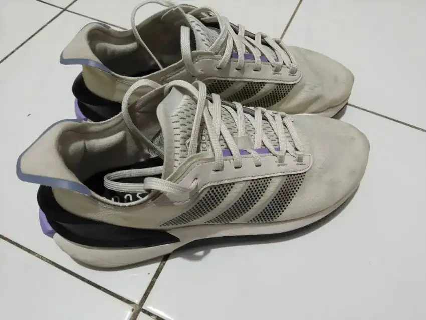 Sepatu Adidas Boost