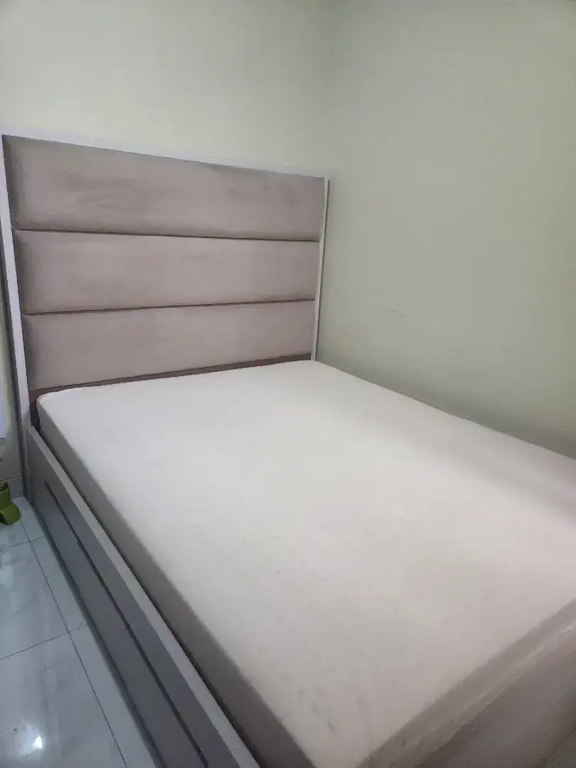 Jual Dipan tempat tidur daerah cikupa jln suvarna sutra