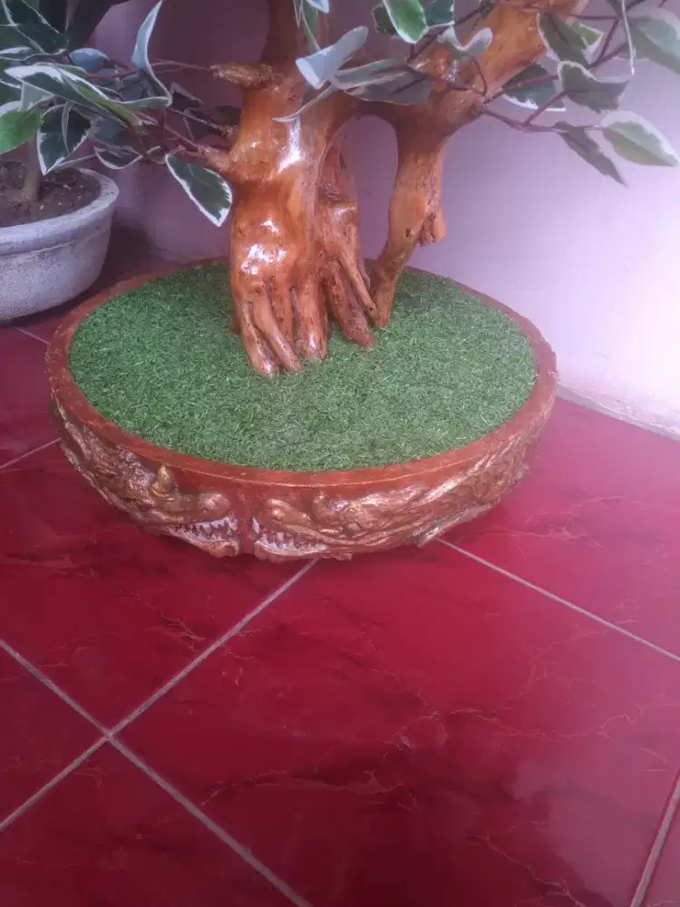 Bonsai beringin sintetis