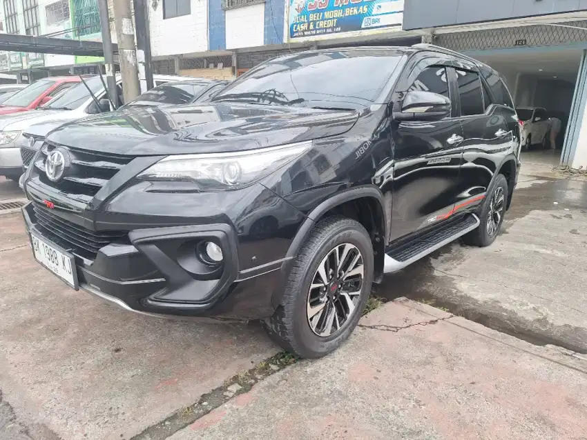 ISTIMEWA ODO 29RIBUAN FORTUNER VRZ TRD 2.4 SOLAR  AUTOMATIC 2018 HITAM